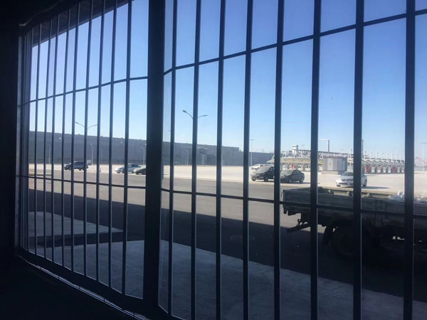 透明水晶折疊門(mén)